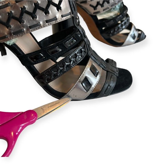Donald J. Pliner Bindy Black Metallic Strapy Woven Gladiator Heeled Sandals - Picture 14 of 16